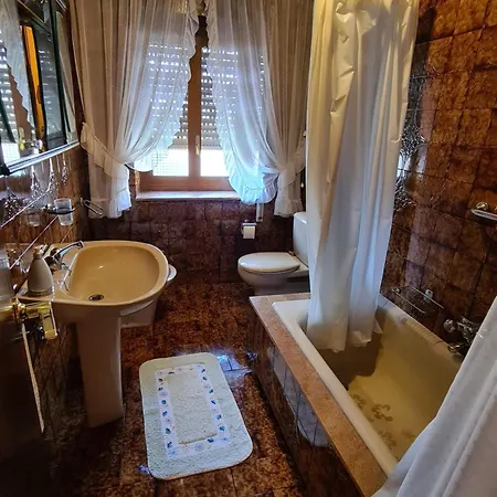 Gran Con De 4000 M2 * Quijano