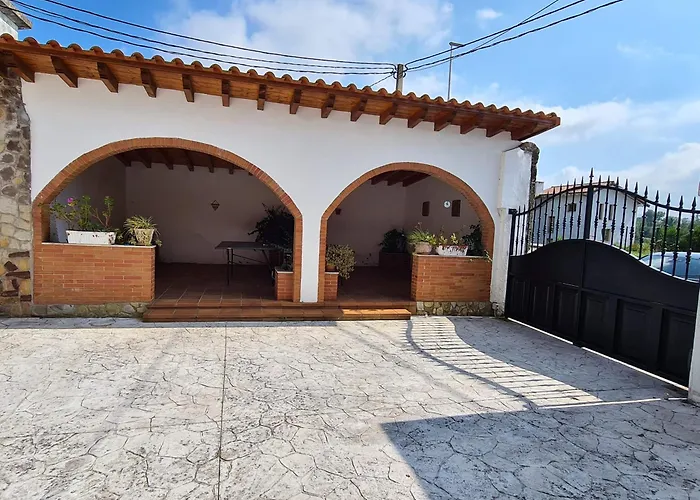 Prázdninový dům Gran Con De 4000 M2 *